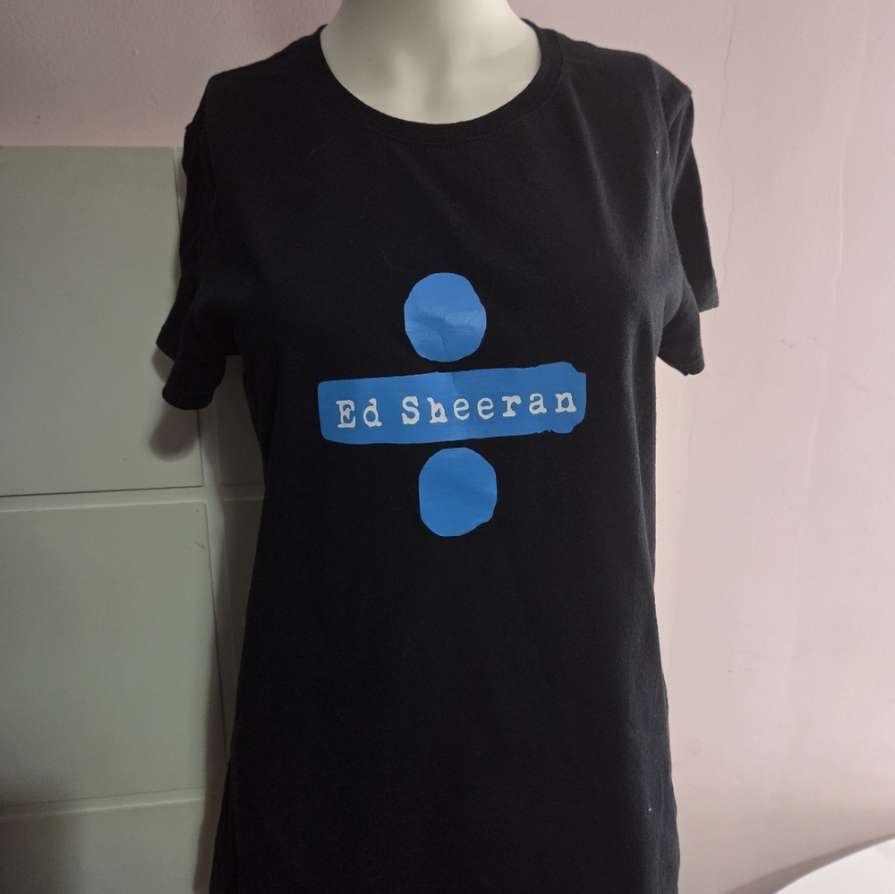 Ed Sheeran Divide Tour Black Blue Short Sleeve Graphic T Shirt Adult Medium